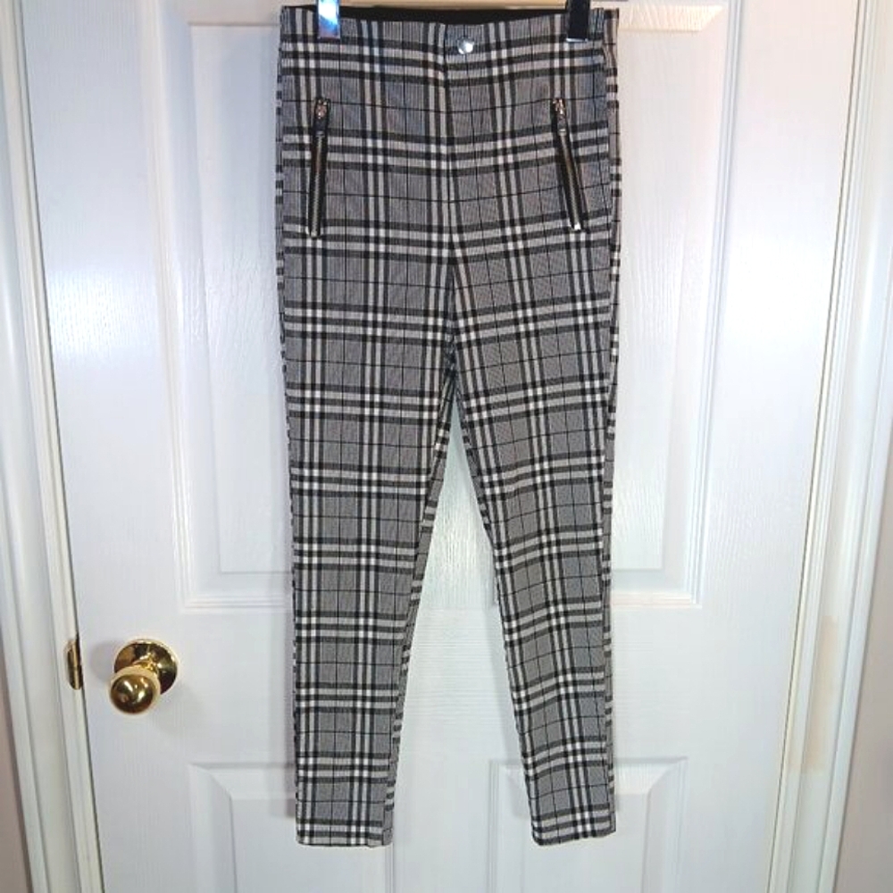 NWOT Urban Kids Girls Casual Pants Black White Plaid Size M